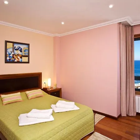 Sleeps 8 With Wifi וילה *