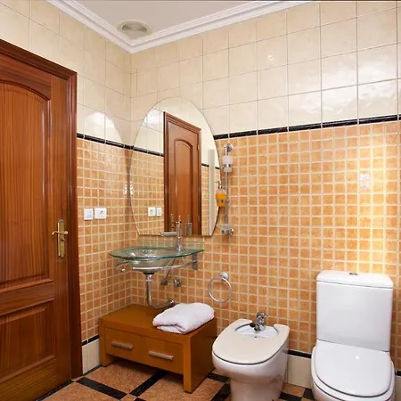 Sleeps 8 With Wifi